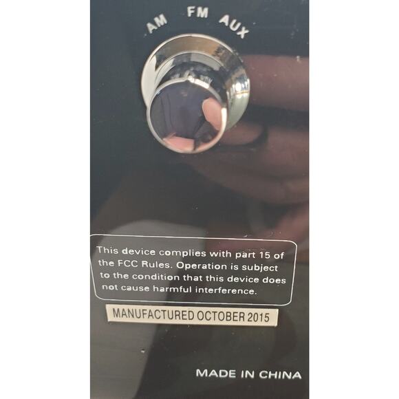 Crosley CR3022A-BK Retro Style AM/FM Tabletop Radio Black W/ 12V DC Power Cord - Picture 14 of 14